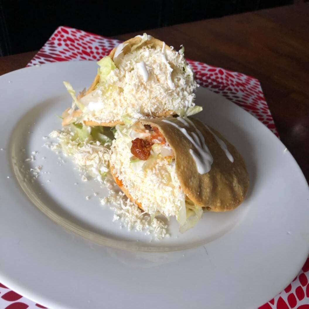 Quesadillas Fritas(3pzas)+Nachos