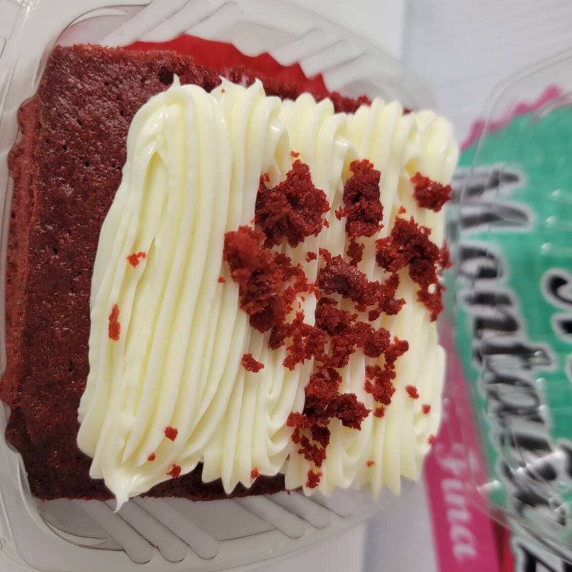 Pastelito Individual de Red Velvet con Philadelphi