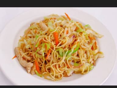 Chow Mein con Pollo