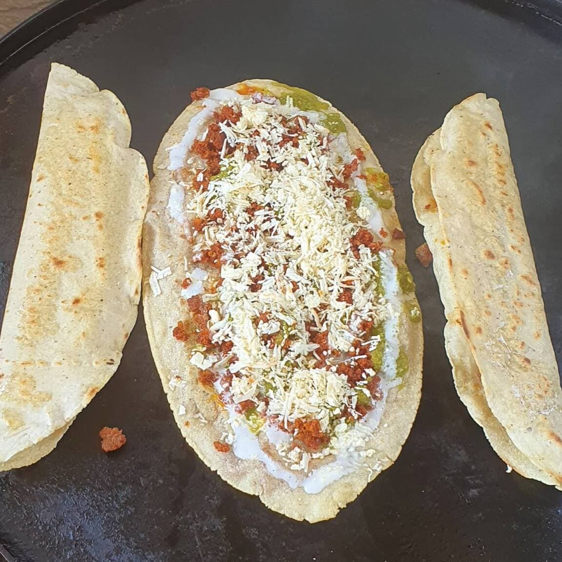 Machete de Carne Enchilada con queso