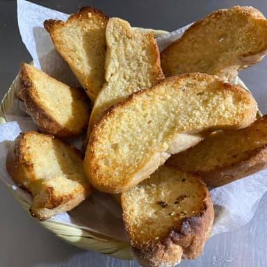 Pan con Ajo