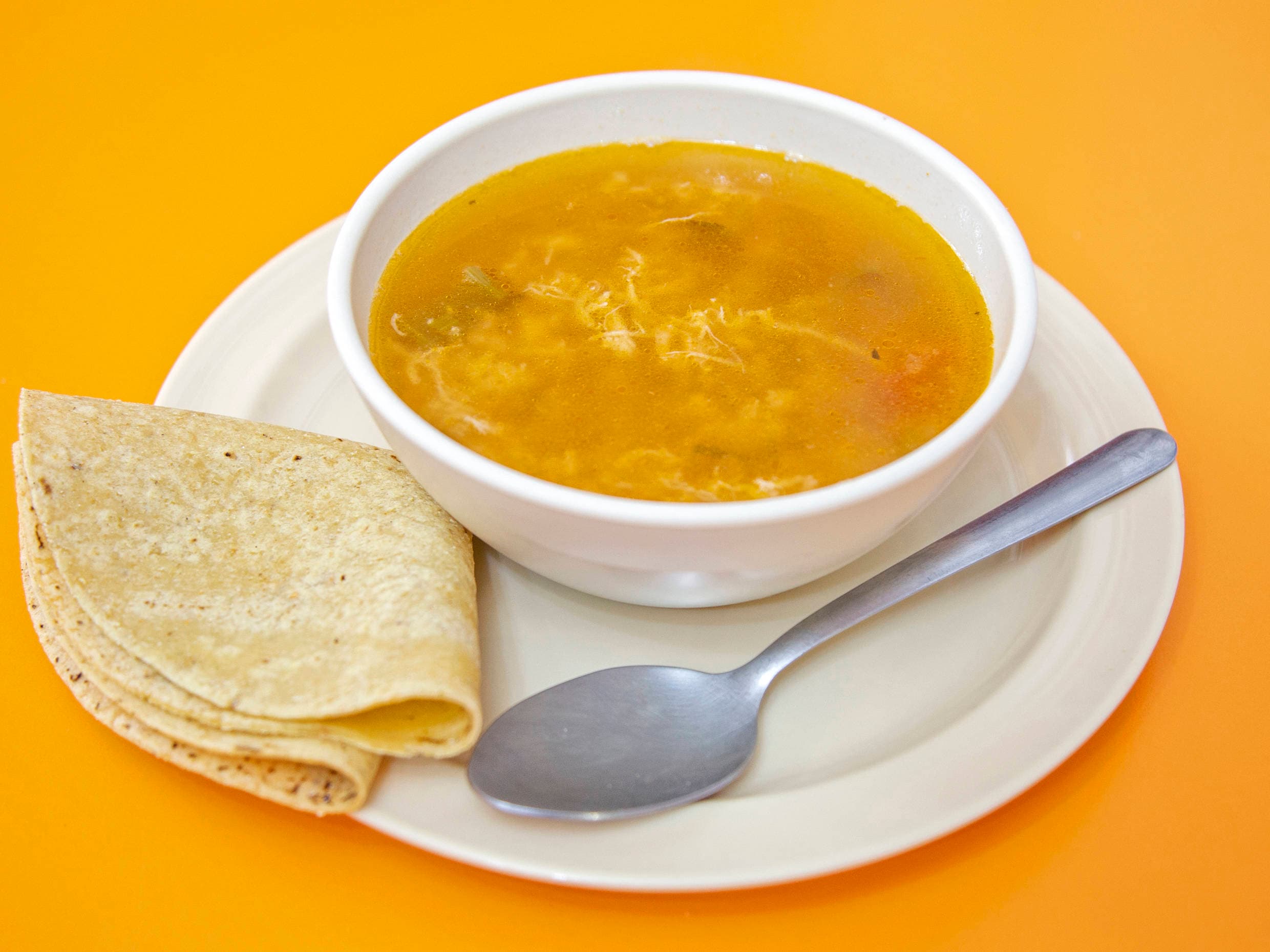 Caldo Chico de Pechuga Deshebrada