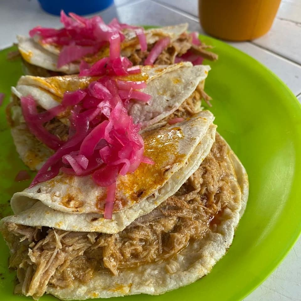 4 TACOS DOBLES +1 COCA