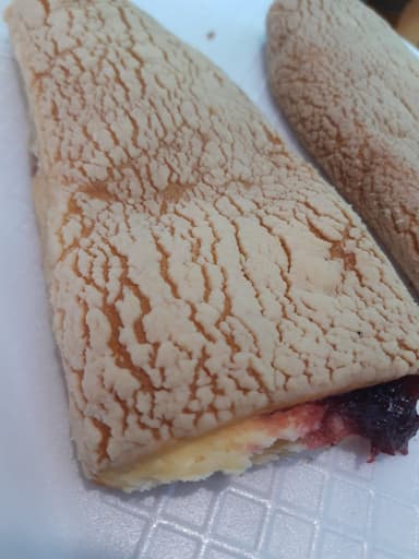 Pierna Rellena de Queso Philadelphia con Zarzamora