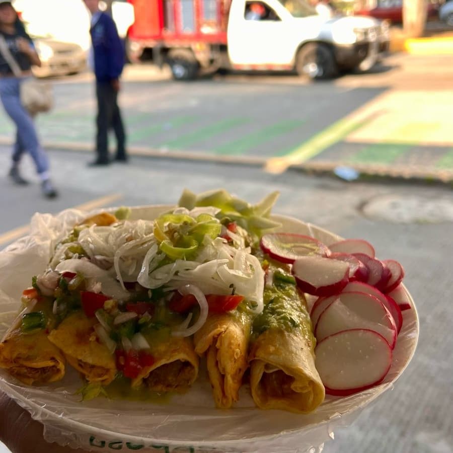 Orden 6 Tacos de Pibil
