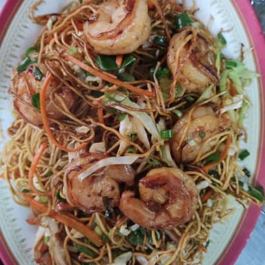 Chop Suey Seco con Camarones Medio招牌虾炒面