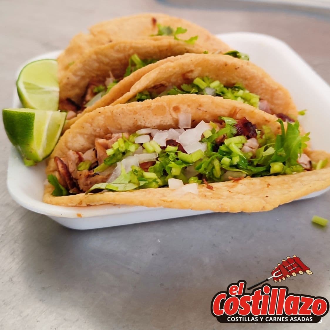 Combo 3 Tacos de Adobada + Agua 500ml (Jamaica)