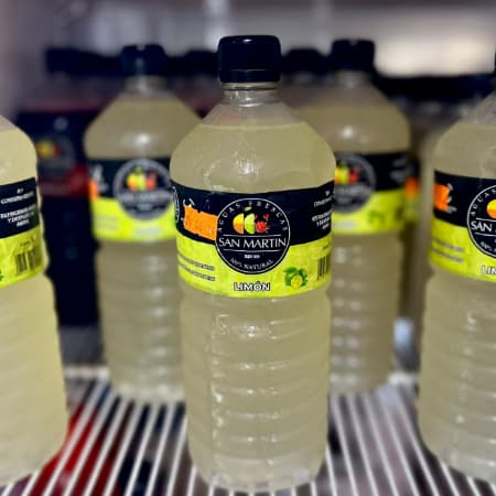 Agua de Limon de 1 Litro