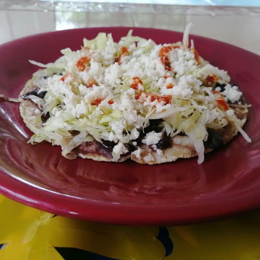 "Cocina Doña Gris"