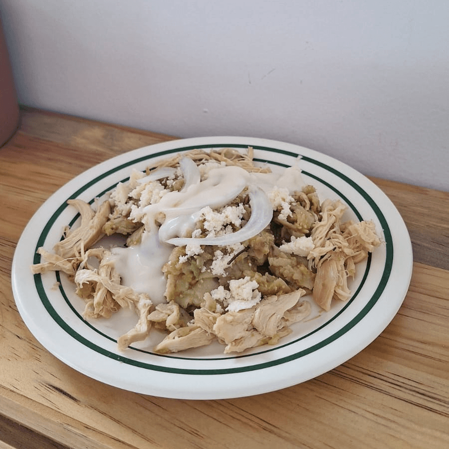 Chilaquiles con Pollo