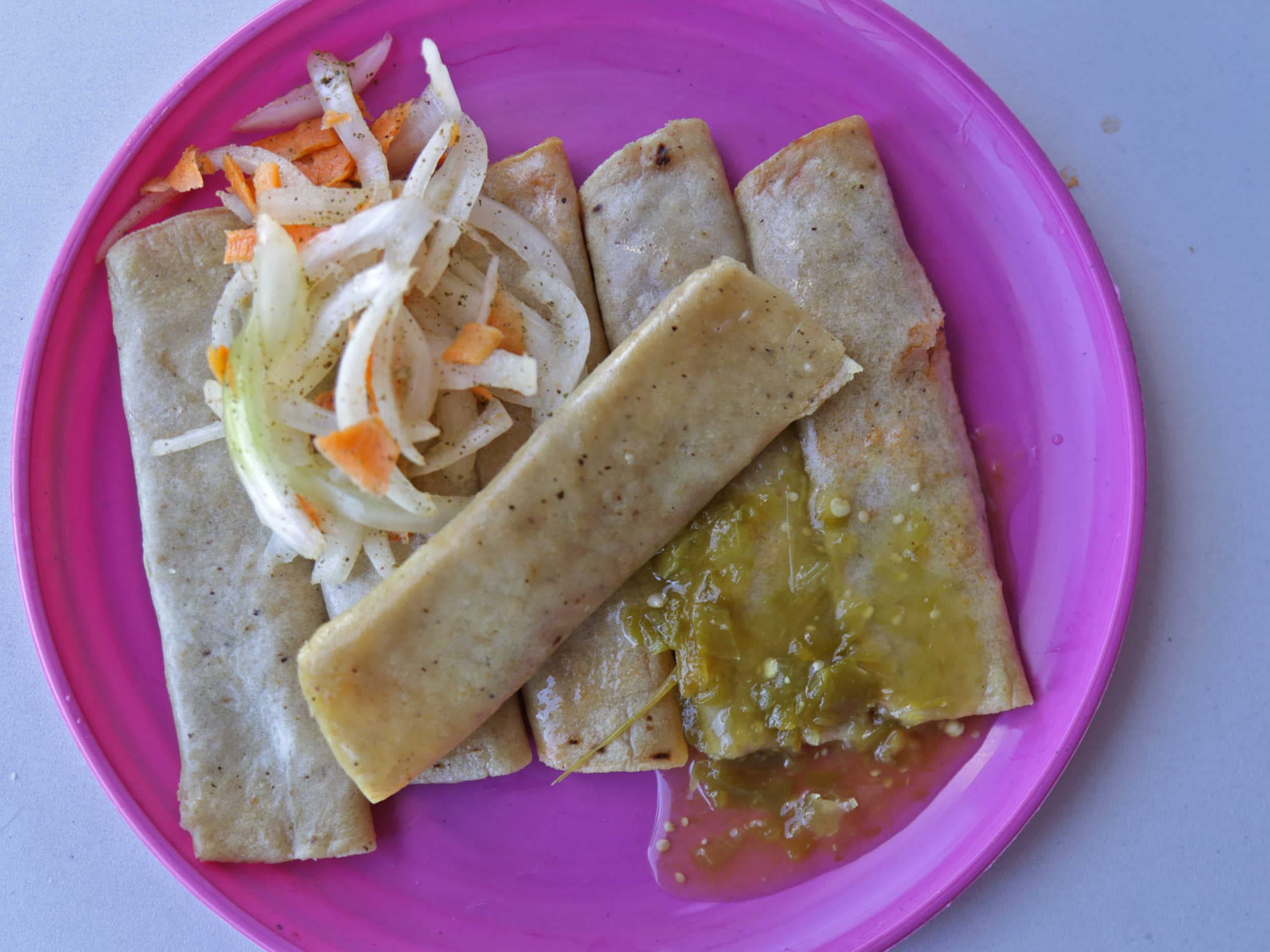 Tacos De Canasta El Güero