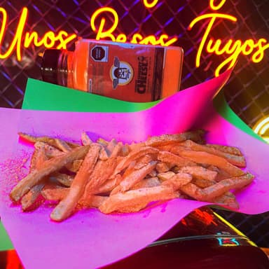 Papas Fritas Queso Cheddar