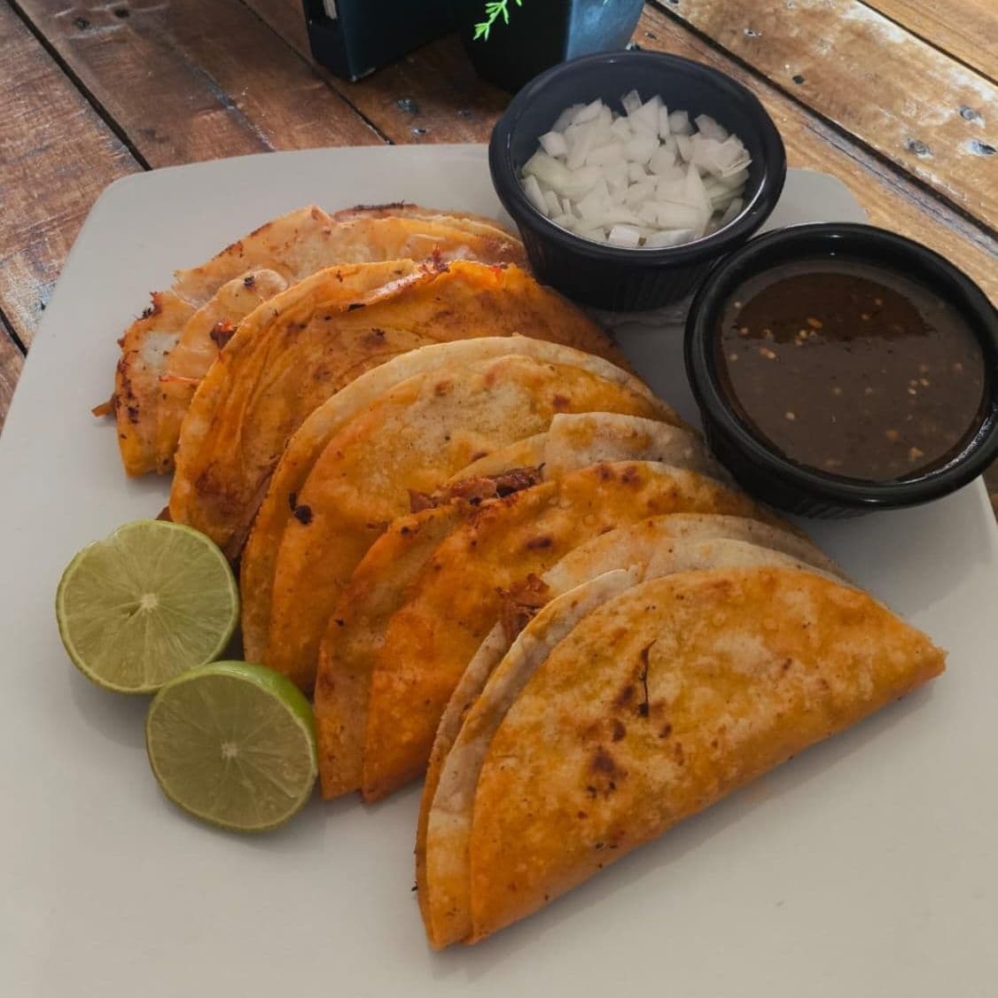4 Tacos de Barbacoa Dorados + Peñafielada