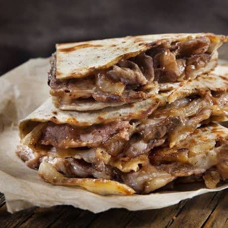 QUESADILLA CON BISTEC