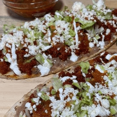 Huarache de chorizo