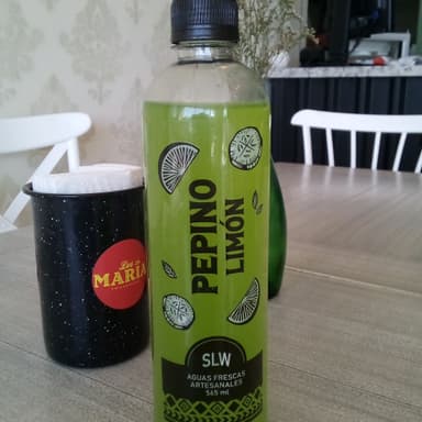 Agua de Pepino y Limón