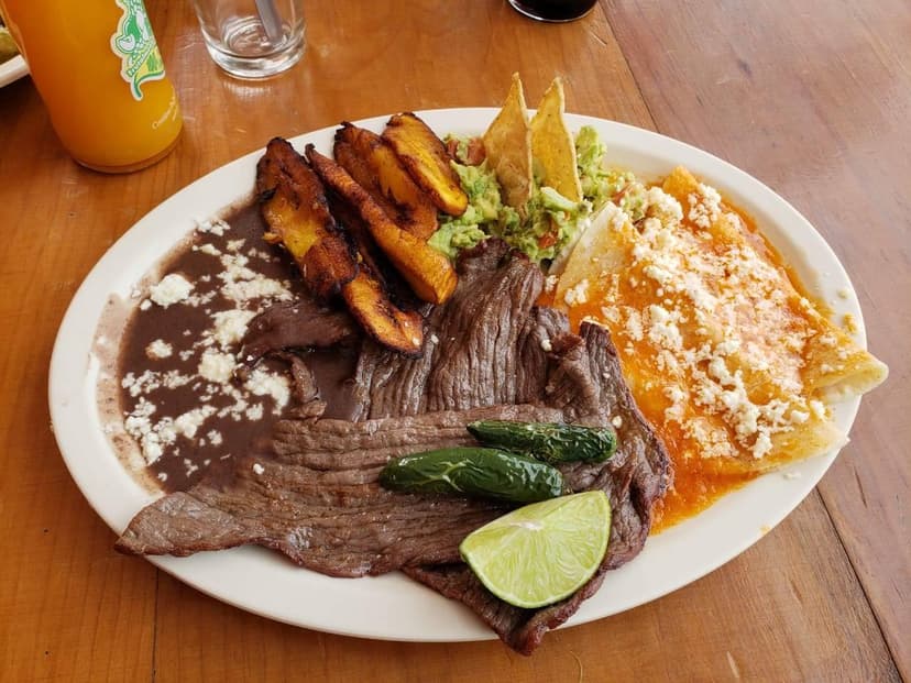 La Enchiladas de Doña Eva La Panuquene