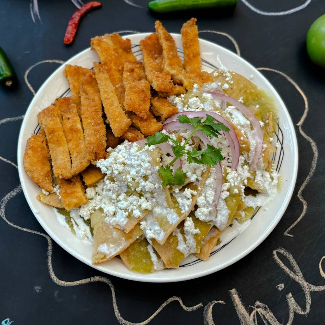 Chilaquiles Con Milanesa