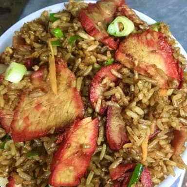 04. Arroz Frito con Lechón 叉烧饭