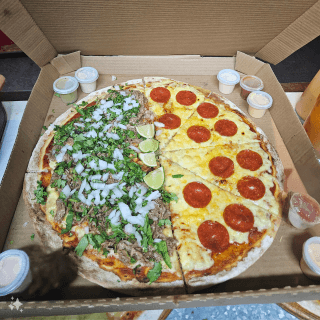 Birria y Pepperoni