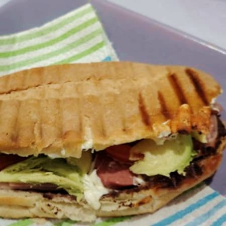Combo Torta de Pierna + Papas Fritas + Bebida