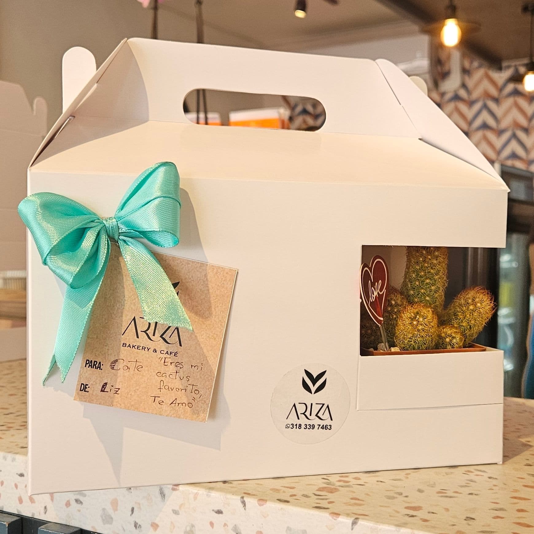 Ariza Box