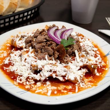 Chilaquiles Morita Bistec