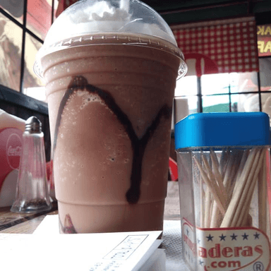 Chocolate Helado o Caliente