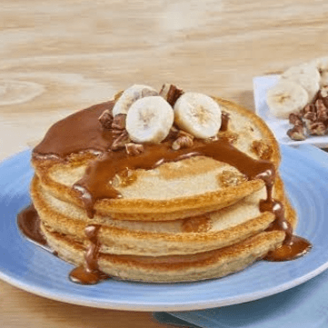 HOT CAKES CON CHOCOLATE