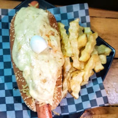 PERRO SNOOP DOG🐕 🌭 + GASEOSA GRATIS