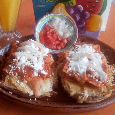 Mollete de Chilaquiles