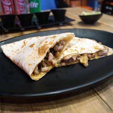 Megagringa Bistec