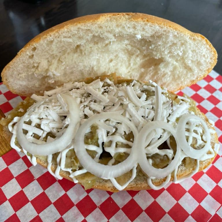 Torta de Chilaquiles