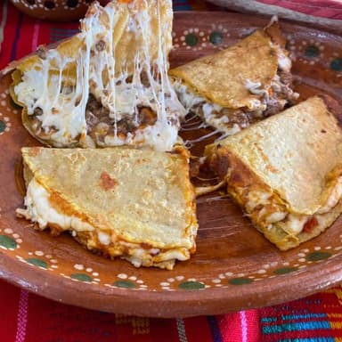 Quesadilla de Carne Asada
