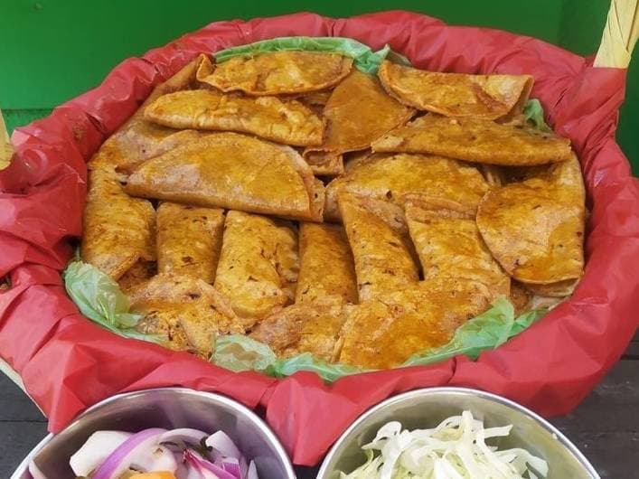 Charola XL ( 70 Tacos Mixtos)