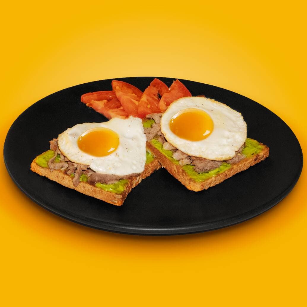 Eggxtraño