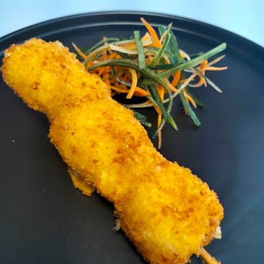 Brochetas Empanizadas de Camarón con Queso