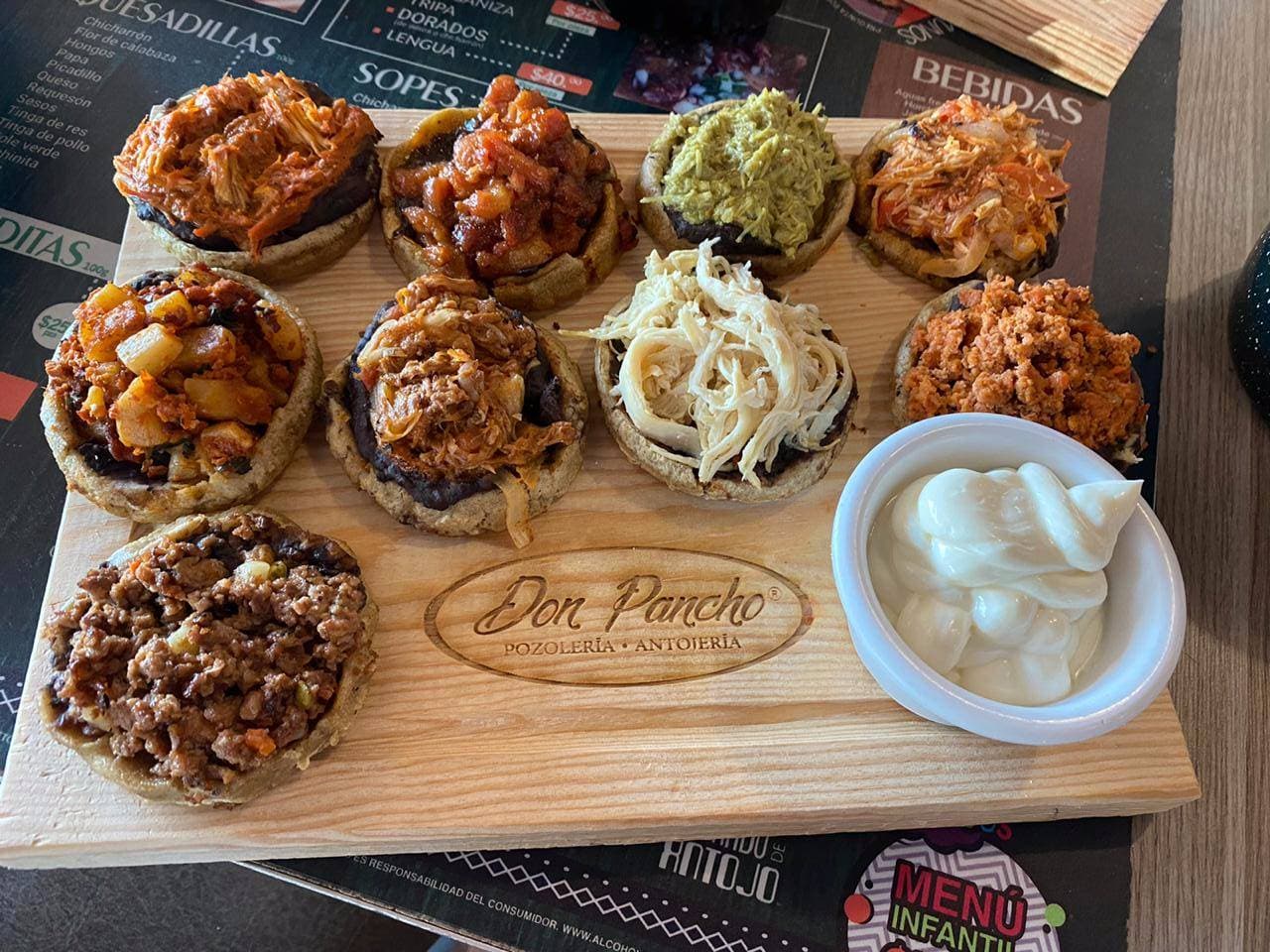 Degustación de Mini Sopes