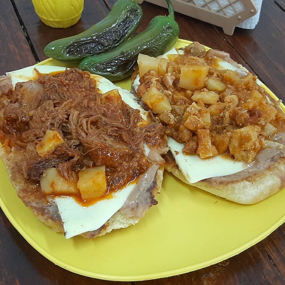 Molletes Especiales de Guisos