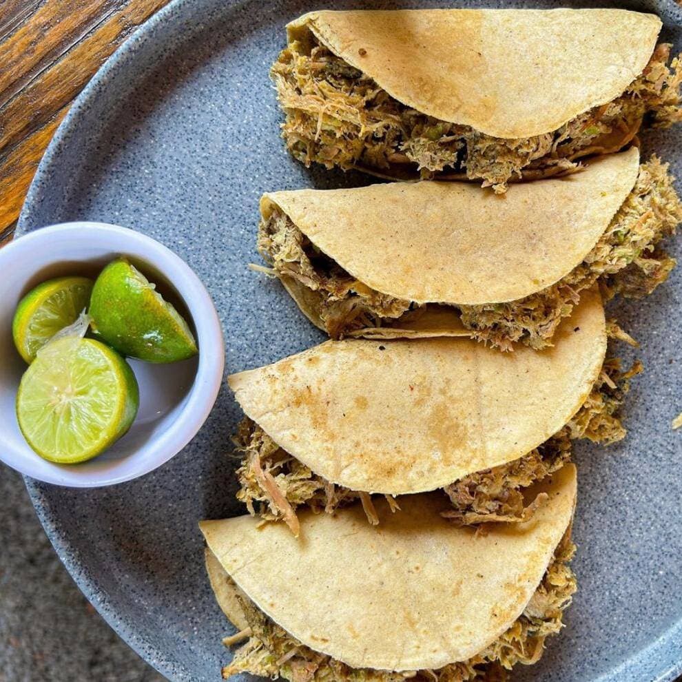 Orden de 4 Tacos Revolcados