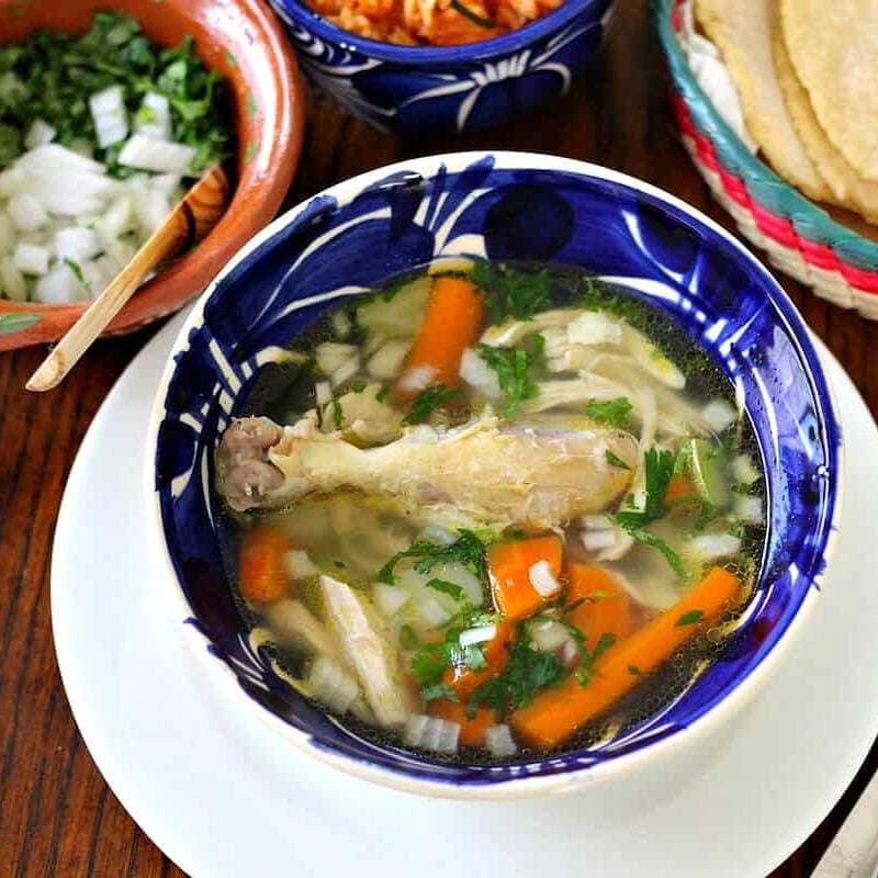 Caldo de Pollo