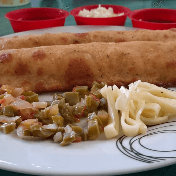 Empanadota de Nopales con Queso