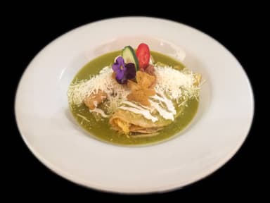 Enchiladas (incluye jugo y café)