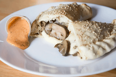 Calzone Con Champiñon
