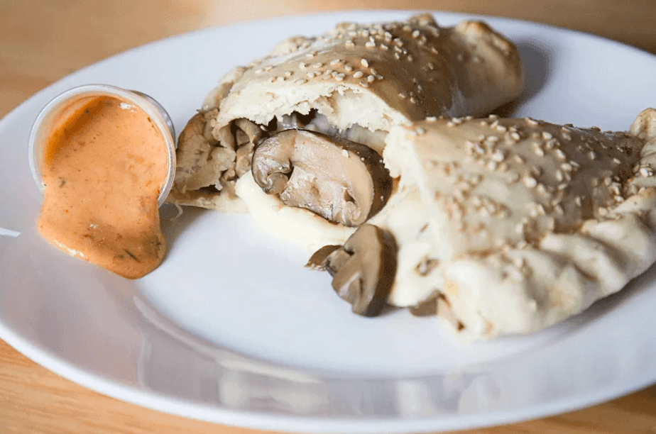 Calzone Con Champiñon