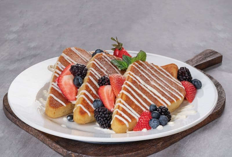 Berries Hot Cakes