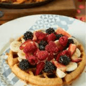 Pancakes & Berries