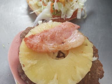 HAMBURGUESA HAWAIANA