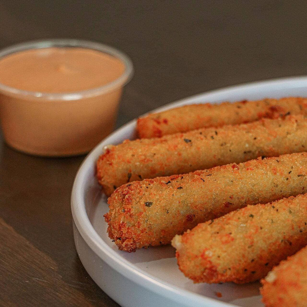 Orden de dedos de 6pzas con un dip de chipotle