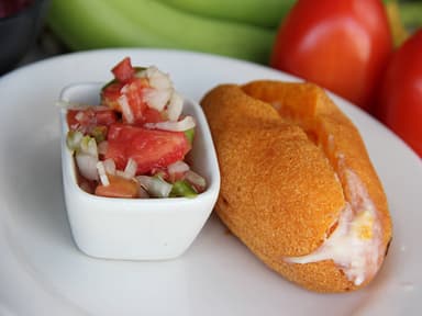 Frita de Yuca con Queso.